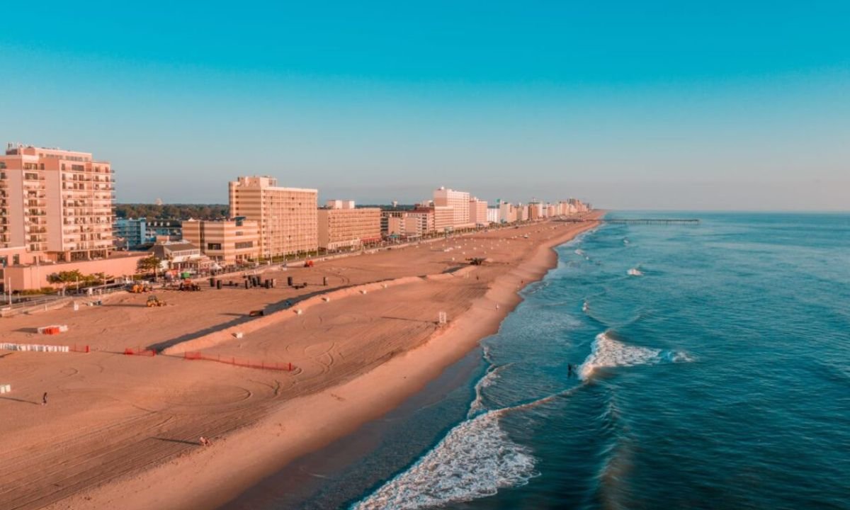 Warning Signs Virginia Beach Homeowners Should Never Ignore