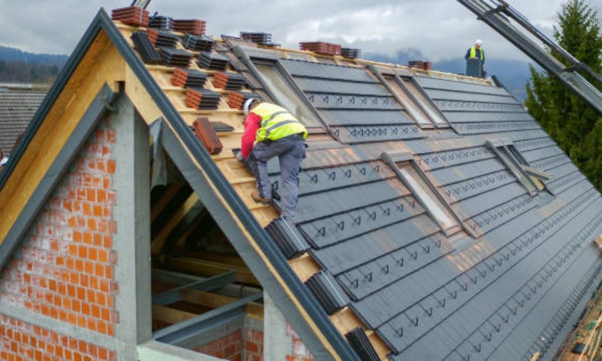 Choosing the Right Roofing Material